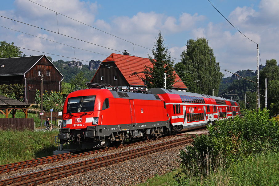 BR 182 006-7 mit S-Bahn nach Bad Schandau.
